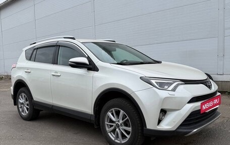 Toyota RAV4, 2017 год, 2 699 000 рублей, 10 фотография