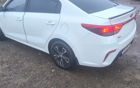 KIA Rio III рестайлинг, 2017 год, 1 250 000 рублей, 3 фотография