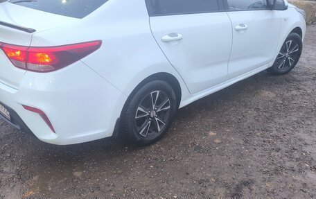 KIA Rio III рестайлинг, 2017 год, 1 250 000 рублей, 5 фотография