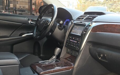 Toyota Camry, 2017 год, 2 099 000 рублей, 29 фотография