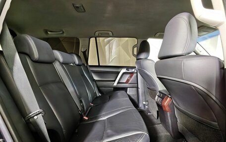 Toyota Land Cruiser Prado 150 рестайлинг, 2013 год, 2 649 000 рублей, 16 фотография