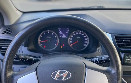 Hyundai Solaris II рестайлинг, 2012 год, 820 000 рублей, 17 фотография
