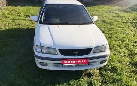 Nissan Sunny B15, 2000 год, 300 000 рублей, 2 фотография