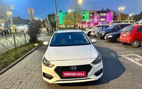 Hyundai Solaris II рестайлинг, 2018 год, 880 000 рублей, 1 фотография