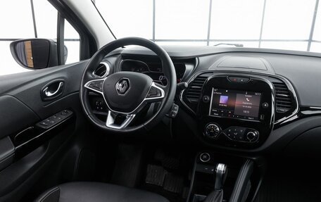 Renault Kaptur I рестайлинг, 2021 год, 1 799 000 рублей, 11 фотография