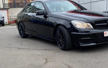 Mercedes-Benz C-Класс, 2011 год, 1 300 000 рублей, 4 фотография