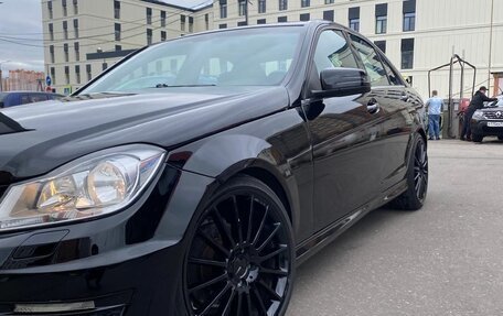 Mercedes-Benz C-Класс, 2011 год, 1 300 000 рублей, 3 фотография