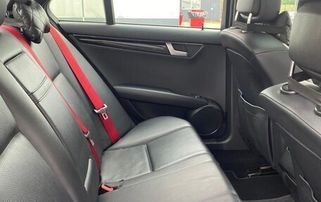 Mercedes-Benz C-Класс, 2011 год, 1 300 000 рублей, 6 фотография