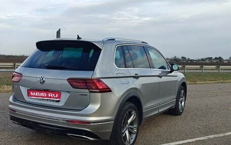 Volkswagen Tiguan II, 2018 год, 2 950 000 рублей, 1 фотография