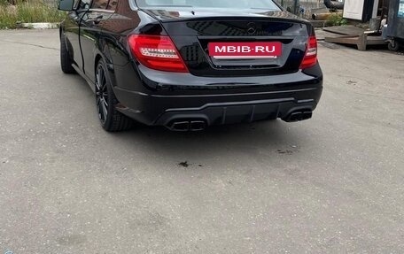Mercedes-Benz C-Класс, 2011 год, 1 300 000 рублей, 13 фотография