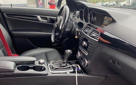 Mercedes-Benz C-Класс, 2011 год, 1 300 000 рублей, 20 фотография