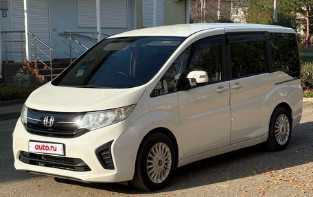 Honda Stepwgn IV рестайлинг, 2017 год, 1 600 000 рублей, 7 фотография