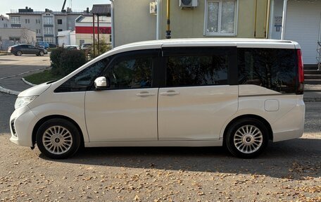 Honda Stepwgn IV рестайлинг, 2017 год, 1 600 000 рублей, 6 фотография