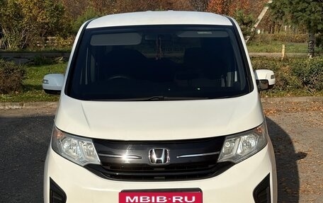 Honda Stepwgn IV рестайлинг, 2017 год, 1 600 000 рублей, 8 фотография
