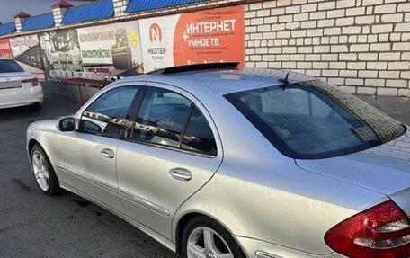 Mercedes-Benz E-Класс, 2004 год, 1 200 000 рублей, 4 фотография