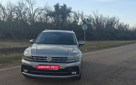 Volkswagen Tiguan II, 2018 год, 2 950 000 рублей, 7 фотография