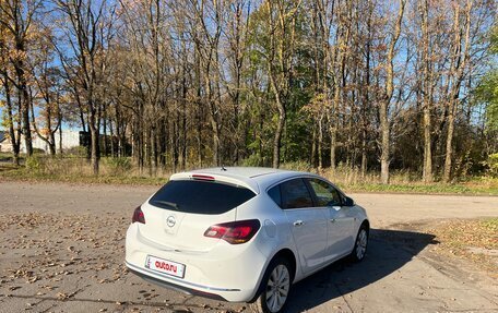 Opel Astra J, 2013 год, 770 000 рублей, 3 фотография