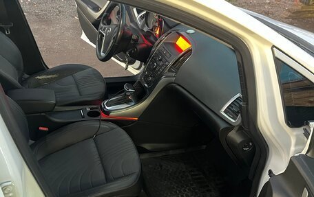 Opel Astra J, 2013 год, 770 000 рублей, 16 фотография
