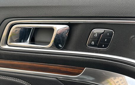 Ford Explorer V рестайлинг, 2018 год, 2 800 000 рублей, 15 фотография