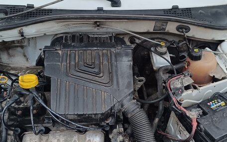 Renault Logan I, 2013 год, 360 000 рублей, 4 фотография