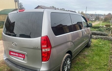 Hyundai H-1 II рестайлинг, 2014 год, 1 850 000 рублей, 5 фотография