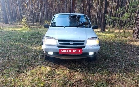 Chevrolet Niva I рестайлинг, 2005 год, 200 000 рублей, 9 фотография