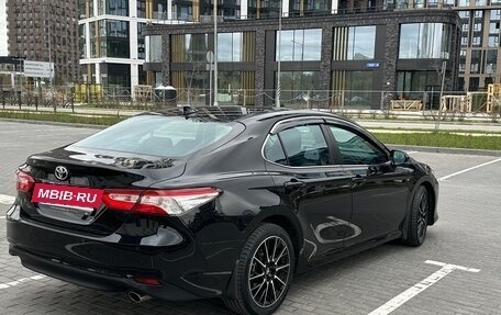 Toyota Camry, 2021 год, 2 799 000 рублей, 9 фотография