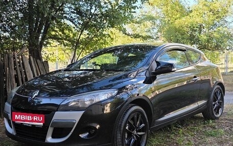 Renault Megane III рестайлинг, 2010 год, 630 000 рублей, 2 фотография
