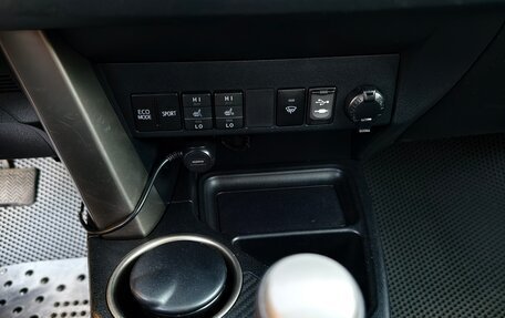 Toyota RAV4, 2013 год, 1 390 000 рублей, 14 фотография