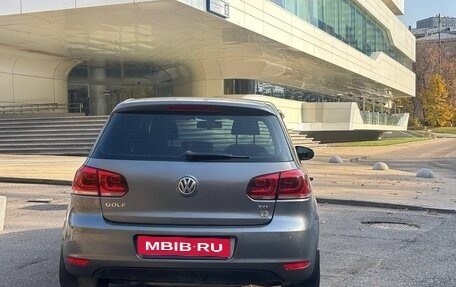 Volkswagen Golf VII рестайлинг, 2011 год, 900 000 рублей, 3 фотография