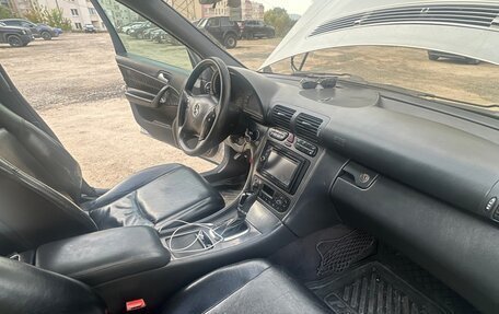 Mercedes-Benz C-Класс, 2003 год, 600 000 рублей, 26 фотография