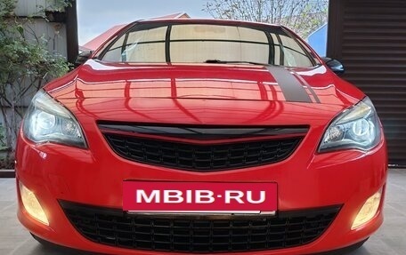Opel Astra J, 2011 год, 999 000 рублей, 4 фотография