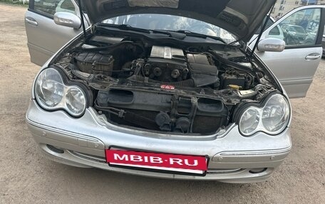 Mercedes-Benz C-Класс, 2003 год, 600 000 рублей, 29 фотография