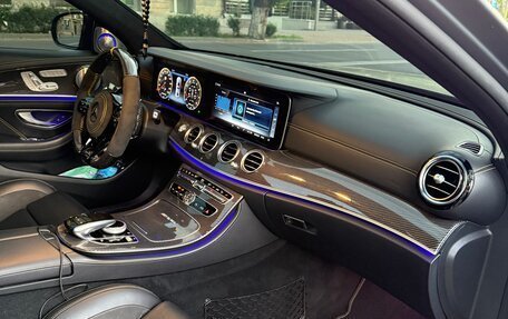 Mercedes-Benz E-Класс AMG, 2018 год, 7 000 000 рублей, 4 фотография