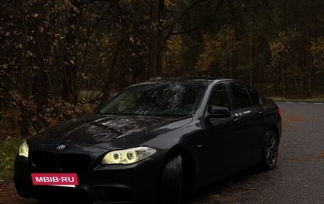 BMW 5 серия, 2011 год, 1 820 000 рублей, 2 фотография