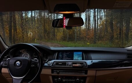 BMW 5 серия, 2011 год, 1 820 000 рублей, 24 фотография