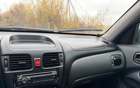 Nissan Almera, 2004 год, 250 000 рублей, 12 фотография