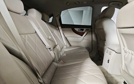 Infiniti QX70, 2016 год, 1 995 000 рублей, 15 фотография