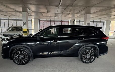 Toyota Highlander, 2025 год, 5 050 000 рублей, 1 фотография