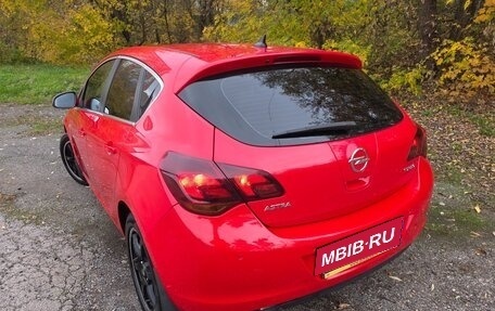 Opel Astra J, 2010 год, 1 050 000 рублей, 5 фотография