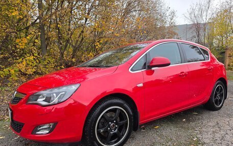 Opel Astra J, 2010 год, 1 050 000 рублей, 15 фотография