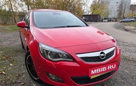 Opel Astra J, 2010 год, 1 050 000 рублей, 8 фотография