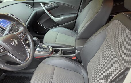 Opel Astra J, 2010 год, 1 050 000 рублей, 21 фотография