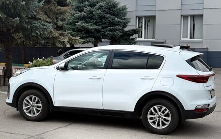 KIA Sportage IV рестайлинг, 2020 год, 2 050 000 рублей, 3 фотография
