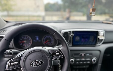 KIA Sportage IV рестайлинг, 2020 год, 2 050 000 рублей, 12 фотография