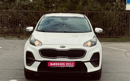 KIA Sportage IV рестайлинг, 2020 год, 2 050 000 рублей, 6 фотография
