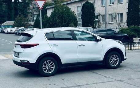 KIA Sportage IV рестайлинг, 2020 год, 2 050 000 рублей, 21 фотография
