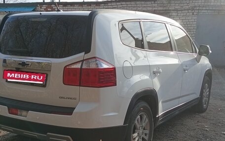 Chevrolet Orlando I, 2013 год, 1 045 000 рублей, 4 фотография