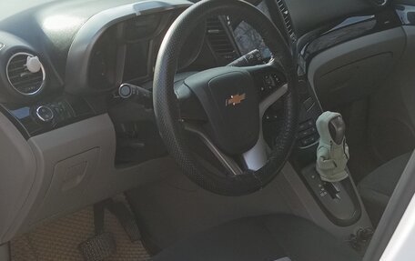 Chevrolet Orlando I, 2013 год, 1 045 000 рублей, 6 фотография