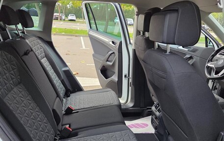 Volkswagen Tiguan II, 2021 год, 3 150 000 рублей, 6 фотография
